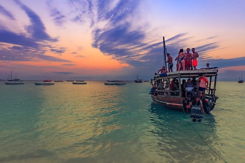 Dhow Cruise Safaris in East Africa